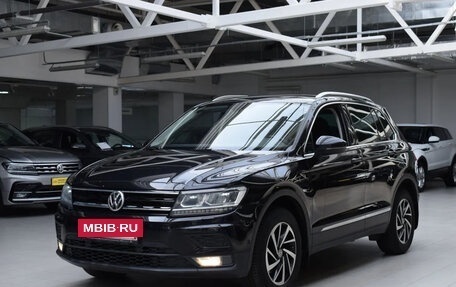 Volkswagen Tiguan II, 2018 год, 2 220 000 рублей, 3 фотография