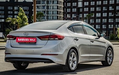 Hyundai Elantra VI рестайлинг, 2016 год, 1 087 500 рублей, 10 фотография