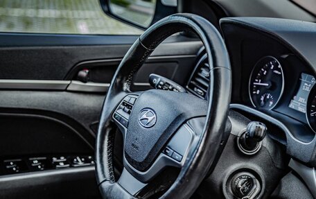 Hyundai Elantra VI рестайлинг, 2016 год, 1 087 500 рублей, 20 фотография