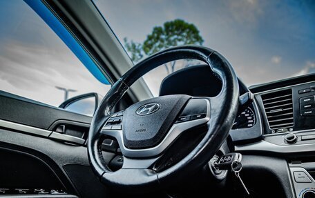 Hyundai Elantra VI рестайлинг, 2016 год, 1 087 500 рублей, 18 фотография