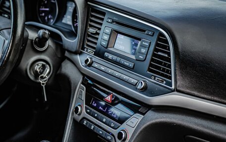 Hyundai Elantra VI рестайлинг, 2016 год, 1 087 500 рублей, 21 фотография