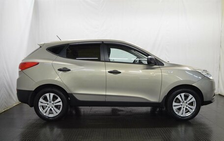 Hyundai ix35 I рестайлинг, 2010 год, 1 065 000 рублей, 4 фотография