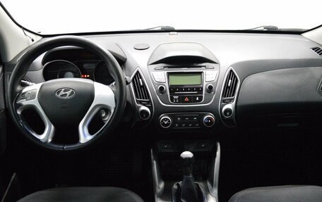 Hyundai ix35 I рестайлинг, 2010 год, 1 065 000 рублей, 14 фотография