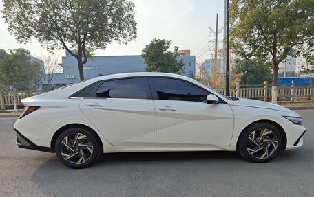 Hyundai Elantra, 2023 год, 1 780 009 рублей, 10 фотография