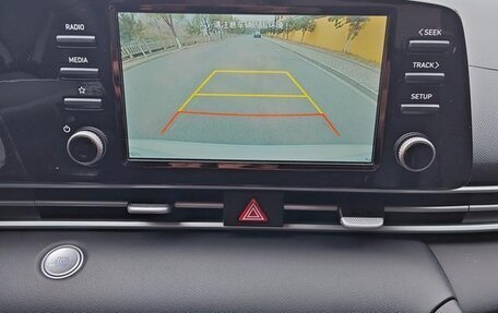 Hyundai Elantra, 2023 год, 1 780 009 рублей, 8 фотография