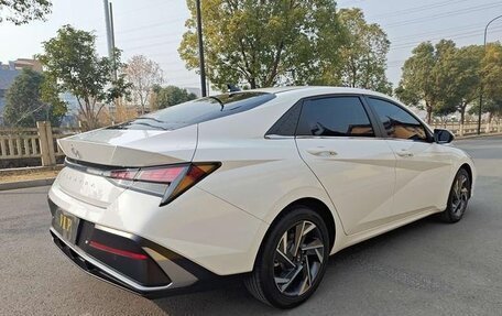 Hyundai Elantra, 2023 год, 1 780 009 рублей, 3 фотография
