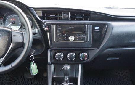 Toyota Corolla, 2016 год, 1 350 000 рублей, 10 фотография