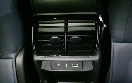 Geely Atlas, 2024 год, 3 718 000 рублей, 16 фотография