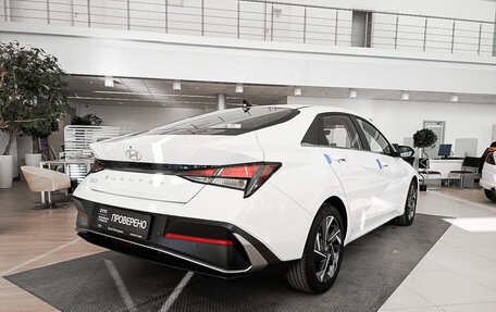 Hyundai Elantra, 2023 год, 2 520 000 рублей, 6 фотография