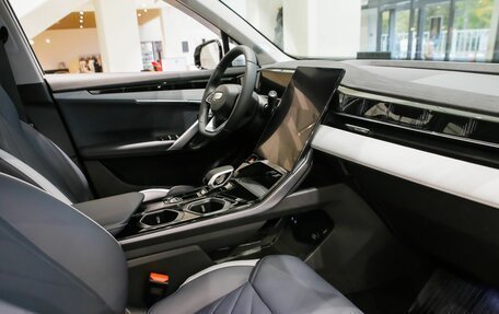 Geely Atlas, 2024 год, 3 718 000 рублей, 21 фотография