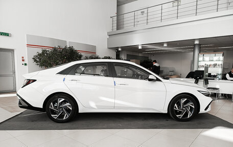 Hyundai Elantra, 2023 год, 2 520 000 рублей, 5 фотография