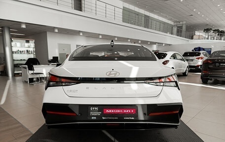 Hyundai Elantra, 2023 год, 2 520 000 рублей, 7 фотография