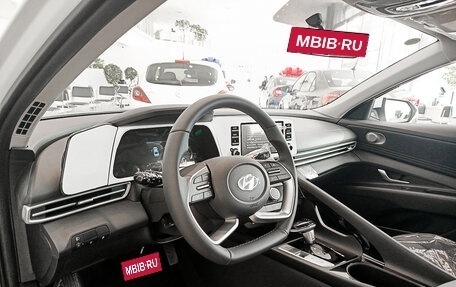 Hyundai Elantra, 2023 год, 2 520 000 рублей, 20 фотография