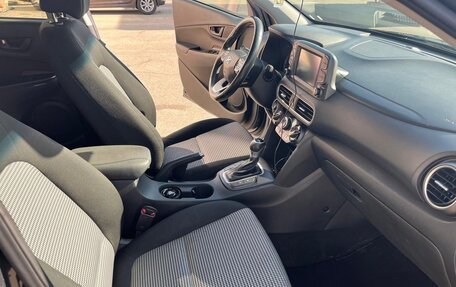 Hyundai Kona I, 2018 год, 2 000 000 рублей, 13 фотография