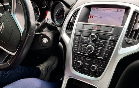 Opel Astra J, 2013 год, 1 050 000 рублей, 17 фотография