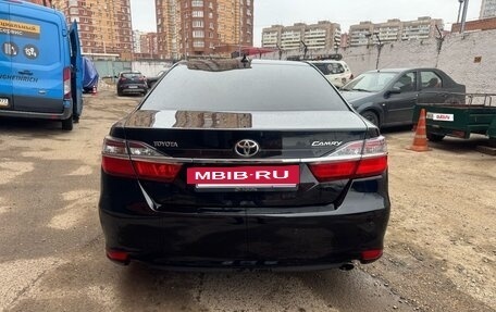 Toyota Camry, 2016 год, 1 799 000 рублей, 3 фотография