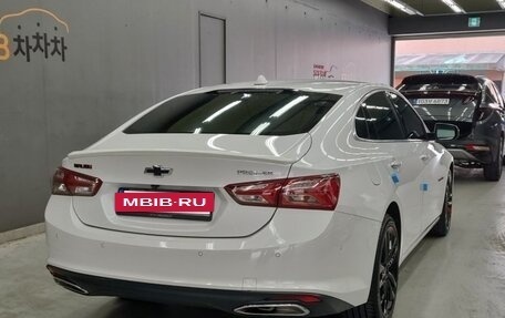 Chevrolet Malibu IX, 2021 год, 1 960 000 рублей, 3 фотография