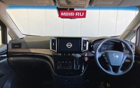 Nissan Elgrand III, 2021 год, 2 270 055 рублей, 5 фотография