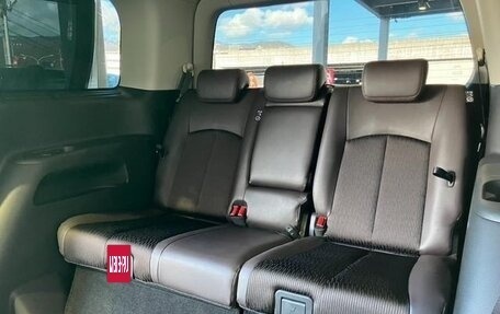 Nissan Elgrand III, 2021 год, 2 270 055 рублей, 12 фотография