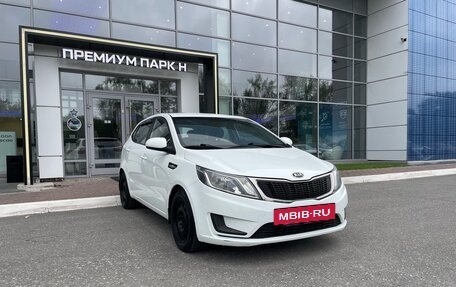 KIA Rio III рестайлинг, 2015 год, 870 000 рублей, 10 фотография