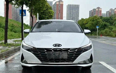 Hyundai Elantra, 2021 год, 1 200 000 рублей, 4 фотография