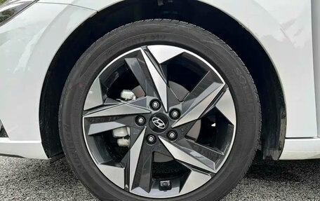 Hyundai Elantra, 2021 год, 1 200 000 рублей, 15 фотография