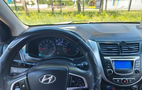 Hyundai Solaris II рестайлинг, 2014 год, 949 000 рублей, 21 фотография