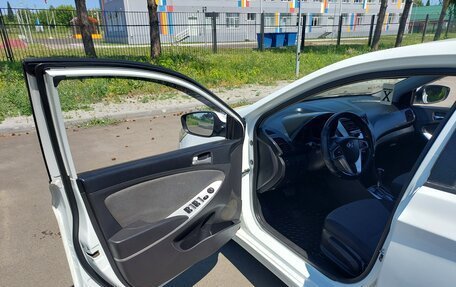 Hyundai Solaris II рестайлинг, 2014 год, 949 000 рублей, 31 фотография