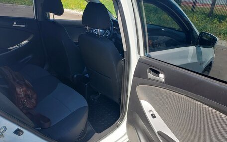 Hyundai Solaris II рестайлинг, 2014 год, 949 000 рублей, 34 фотография