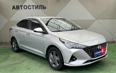 Hyundai Solaris II рестайлинг, 2021 год, 1 530 000 рублей, 2 фотография
