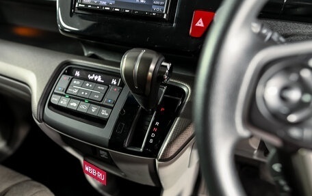 Honda Stepwgn IV, 2020 год, 2 260 000 рублей, 18 фотография