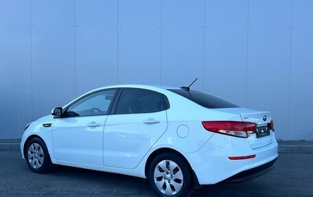 KIA Rio III рестайлинг, 2017 год, 890 000 рублей, 6 фотография