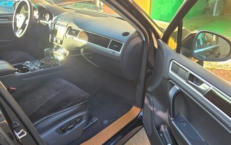Volkswagen Touareg III, 2016 год, 3 840 000 рублей, 10 фотография