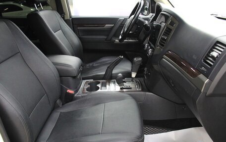 Mitsubishi Pajero IV, 2021 год, 3 299 900 рублей, 25 фотография