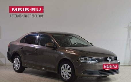 Volkswagen Jetta VI, 2011 год, 799 000 рублей, 3 фотография