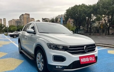 Volkswagen T-Roc I, 2022 год, 1 850 000 рублей, 1 фотография
