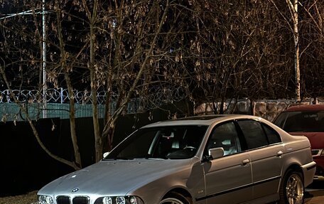 BMW 5 серия, 2002 год, 750 000 рублей, 17 фотография