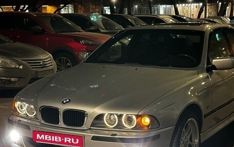 BMW 5 серия, 2002 год, 750 000 рублей, 18 фотография