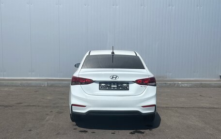 Hyundai Solaris II рестайлинг, 2017 год, 1 090 000 рублей, 7 фотография