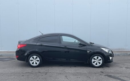 Hyundai Solaris II рестайлинг, 2015 год, 890 000 рублей, 5 фотография