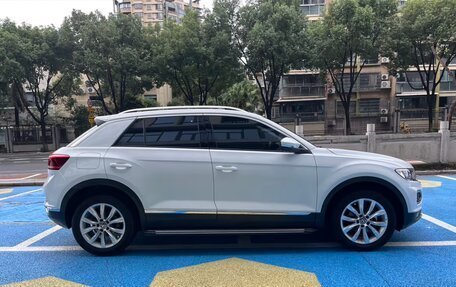 Volkswagen T-Roc I, 2022 год, 1 850 000 рублей, 7 фотография
