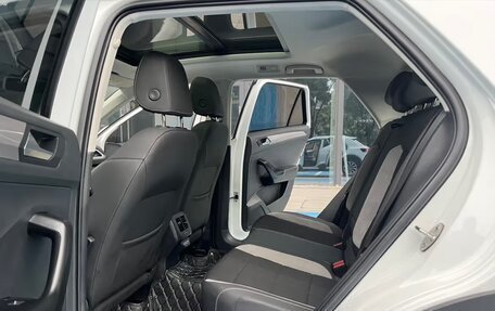 Volkswagen T-Roc I, 2022 год, 1 850 000 рублей, 13 фотография