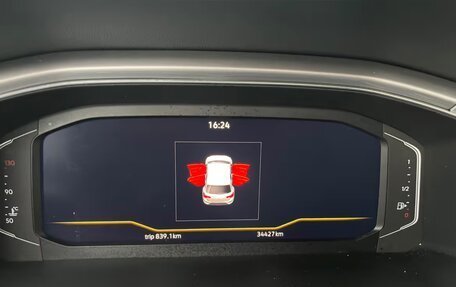 Volkswagen T-Roc I, 2022 год, 1 850 000 рублей, 11 фотография