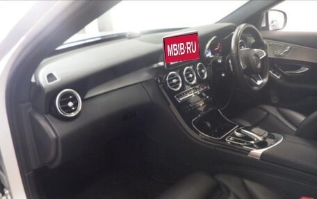 Mercedes-Benz C-Класс, 2017 год, 1 631 000 рублей, 6 фотография