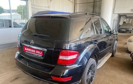 Mercedes-Benz M-Класс, 2011 год, 1 300 000 рублей, 3 фотография