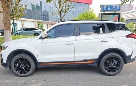 Geely Atlas, 2022 год, 1 430 000 рублей, 9 фотография