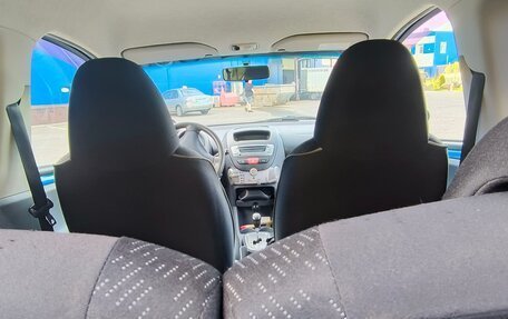 Peugeot 107 I рестайлинг, 2010 год, 440 000 рублей, 9 фотография
