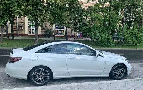 Mercedes-Benz E-Класс, 2015 год, 2 150 000 рублей, 5 фотография