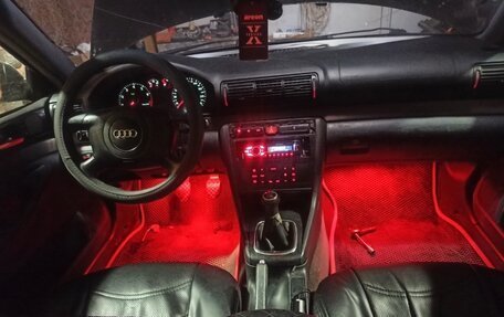 Audi A4, 1999 год, 250 000 рублей, 5 фотография
