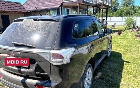 Mitsubishi Outlander III рестайлинг 3, 2012 год, 1 090 000 рублей, 3 фотография